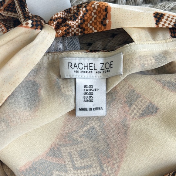 Patterned Halter Top.NWOT - Picture 10 of 10